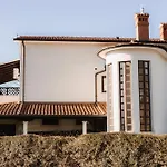 Apartma Castrum Vini *