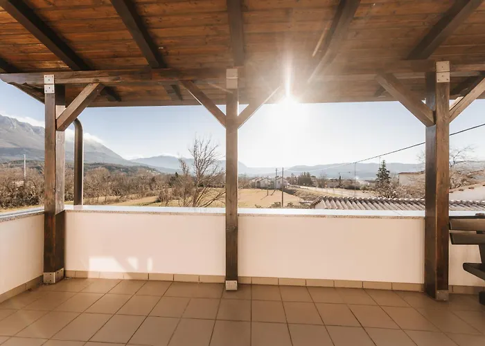 Apartma Castrum Vini *